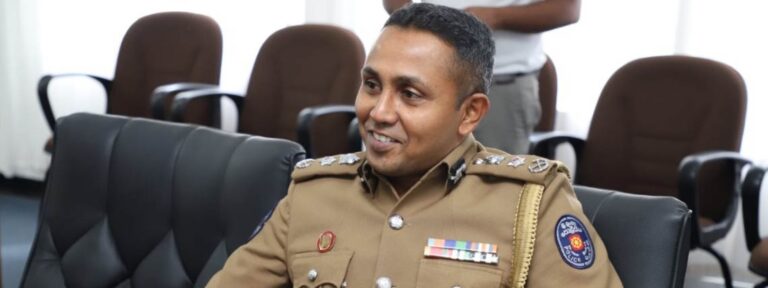 නව පොලිස්පති ලලිත් පතිනායක ?