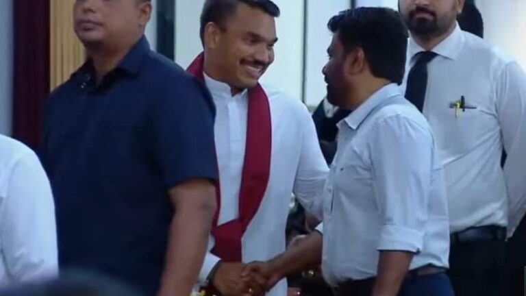 අනුර – නාමල් අතර හමුවෙන් බුකිය ඇවිළෙයි…!