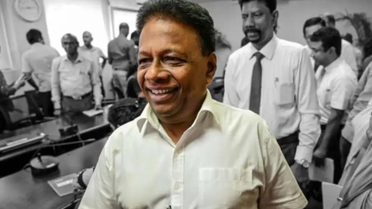 ඇමති ධුරයක් ගත් ඩලස්ගෙන් ගිනස් වාර්තාවක්.!