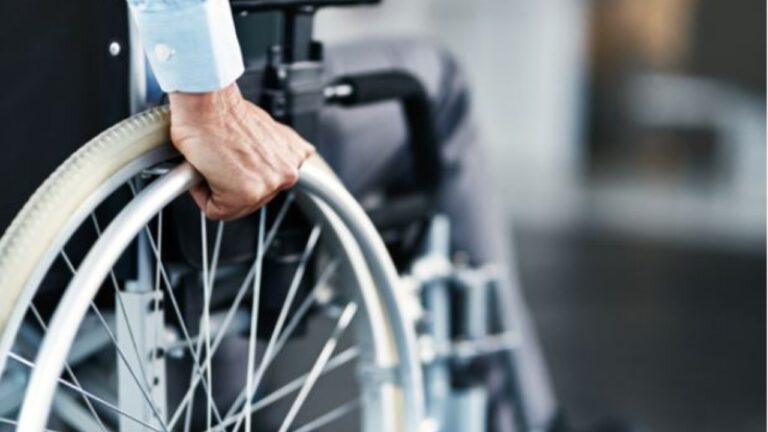 කායික දුබලතා ඇති අයට මැතිවරණ කොමිසමෙන් ලැබුණු පහසුකම