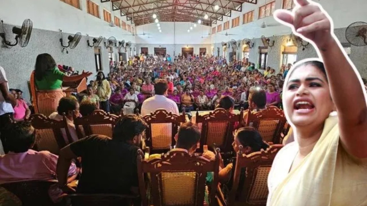 හිරේදී හිරුණිකාට පිස්සු හැදිලා.? සියලු ආගම් නාමයෙන් ශාප කරමින් වේදිකාවේ…