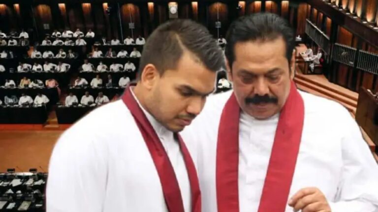 මහින්ද, නාමල් ඇතුළු මන්ත්‍රීවරුන් විපක්ෂයේ අසුන් ගනී