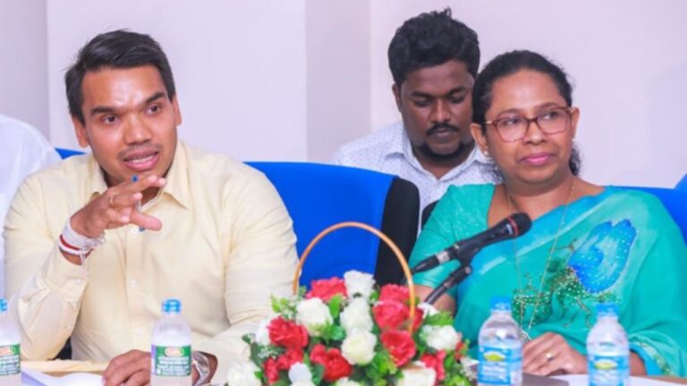 පවිත්‍රා යන බව කලින්ම නාමල්ට කියලා