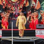 මහින්දලාගේ රෝහිතත් අන්තිමේ රනිල් ළඟට ඇවිදගෙන යයි