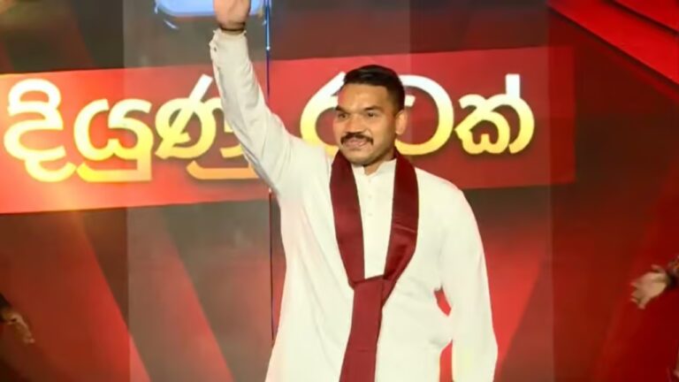 නාමල්ගේ කුරුණෑගල පැනිල්ල නතර වෙයි.!