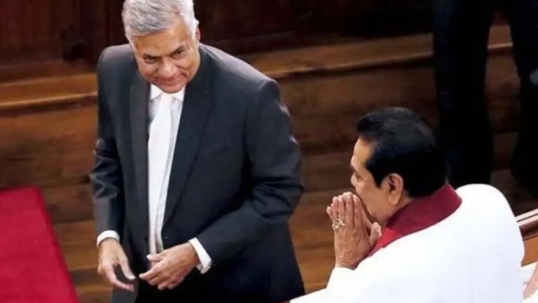 පොහොට්ටු තීරණයේ වෙනසක්.. මහින්ද යළිත් රනිල් ලගට.!