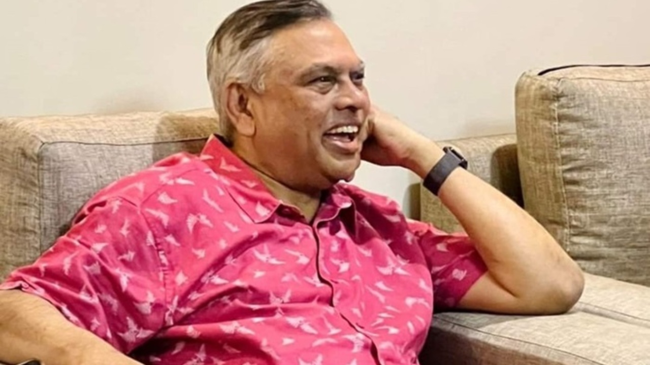 රටින් ගිය බැසිල්ට ආයෙ ලංකාවට එන්න බෑ.!