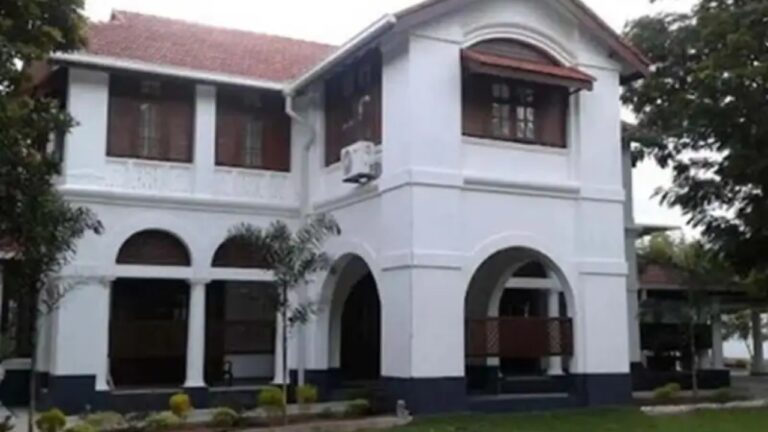 හිටපු ඇමතිලා රජයේ නිල නිවාස දෙන්න බෑ කියයි.!