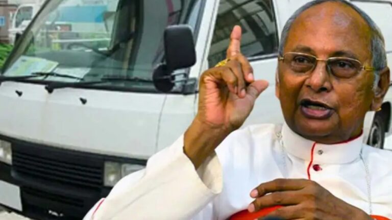 “අතුරුදහන් කළ, සුදු වෑන් වලින් උස්සන් ගිය, පාරෙ මරා දැමු මිනිස්සු ගැන යුක්තිය ඉෂ්ඨ විය යුතුයි.” – කාදිනල් හිමි