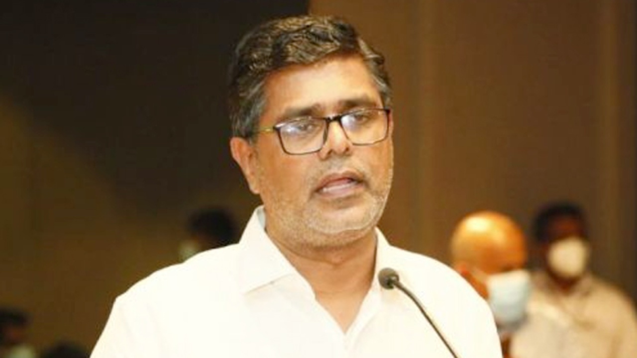 මාලිමාවට ආසන 105යි… විපක්ෂයට 120යි… නියත අගමැති සජිත්…! – මුජිබර්…