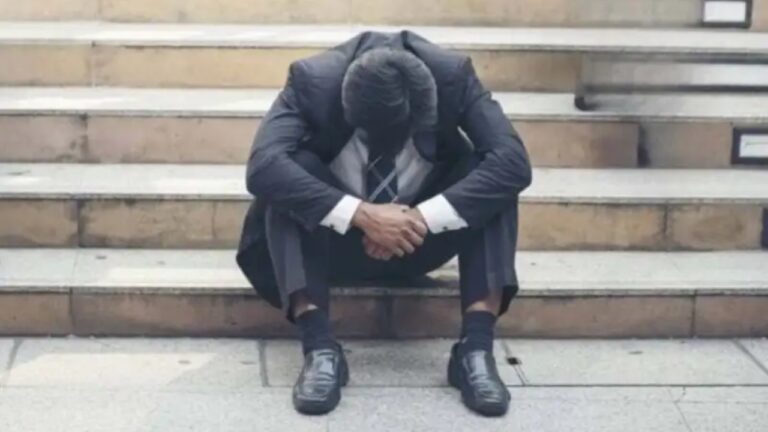 ඥාති හිතවත්කම් දේශපාලනය අවසන්.. තානාපති 16ක් වහාම කැඳවයි.!