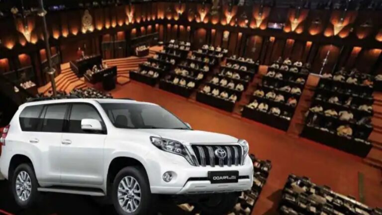 ආණ්ඩුවේ මන්ත්‍රීවරුන්ට අලුත් වාහන නෑ.. පරණ V8 ප්‍රසිද්ධ වෙන්දේසියකට.!
