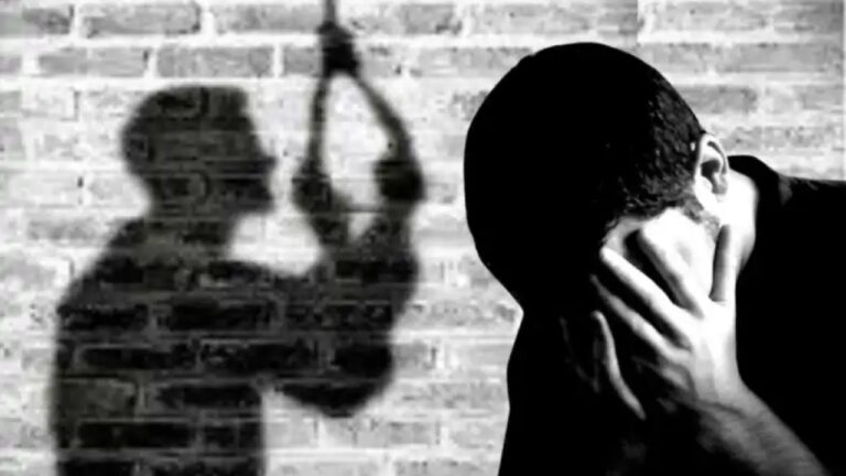 හිටපු දේශපාලන ප්‍රබලයකු සියදිවි නසා ගැනීමට සැරසෙයි.. තවත් 30ක් මානසික පීඩාවෙන්.!