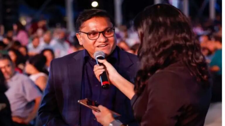 දූපත්වාසීන්ගේ කන්වල ඇබ ගහගන්න ඇබා පැනයට විජිතගෙන් පිළිතුරු.!