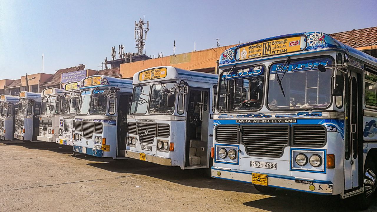 බස් මගීන්ගේ ආරක්ෂාවට ලැයිස්තුවක්.!