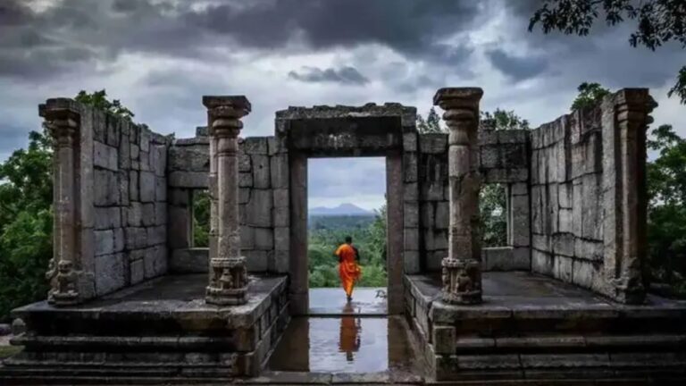 ලංකාවේ ඉතිහාසය රාත්‍රියටත් විවෘතයි.!