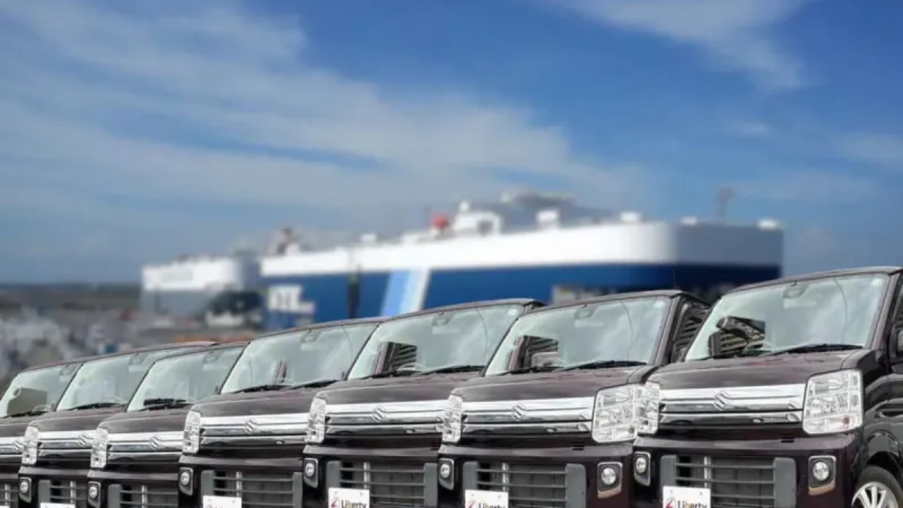 බදු 4කුත් කරතියන් හම්බන්තොටට ගොඩ බහී බඩි වෑන්.!