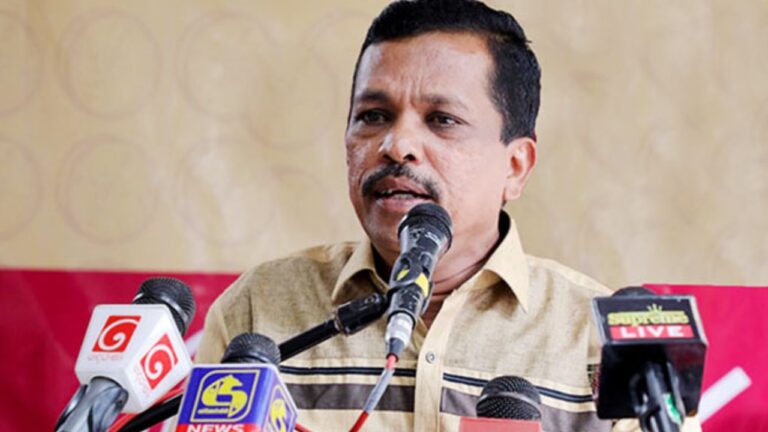 අනුර අතේ සල්ලි නෑ.. මහින්ද කොල්ලකෑ ධනයෙන් හරි බලාගාරයක් ගහනවා…! – රංජන් ජයලාල්